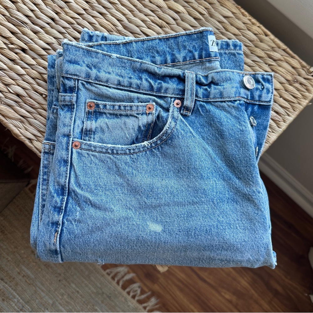 Zara Mid-rise Girlfriend Jeans